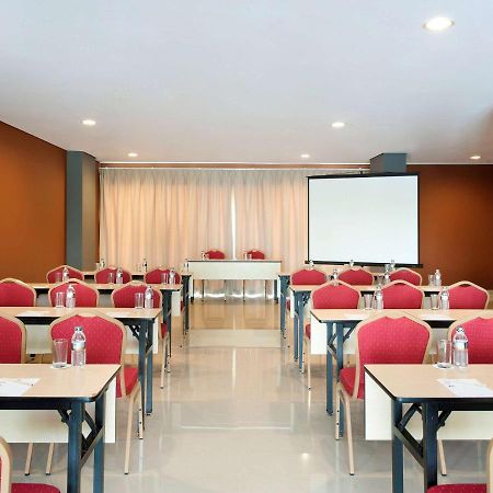 Ibis Budget Jakarta Daan Mogot Exterior photo